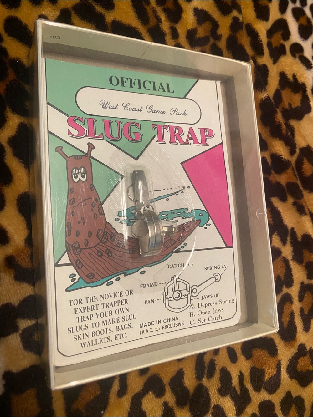 1970s slug trap gag gift